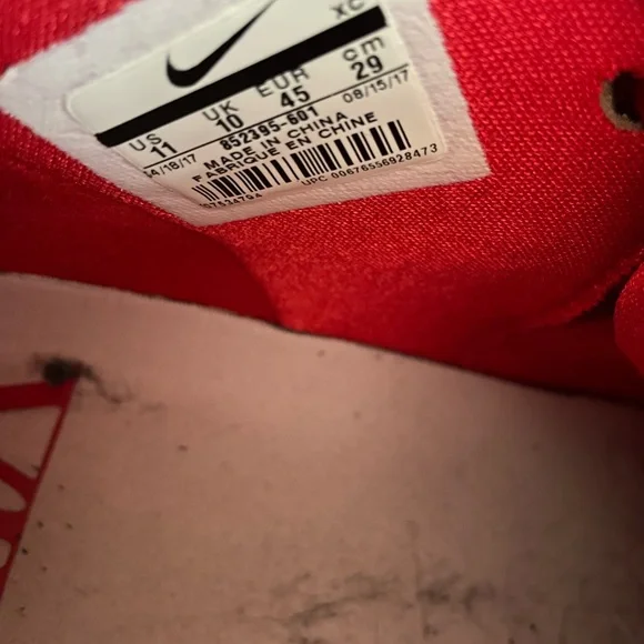 Nike ‘Red Suede’ Kyrie 3’s Sz 11 - Picture 10 of 12